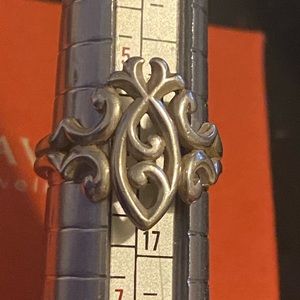 James Avery Retired Ichthus ring size 5.5 or 6.